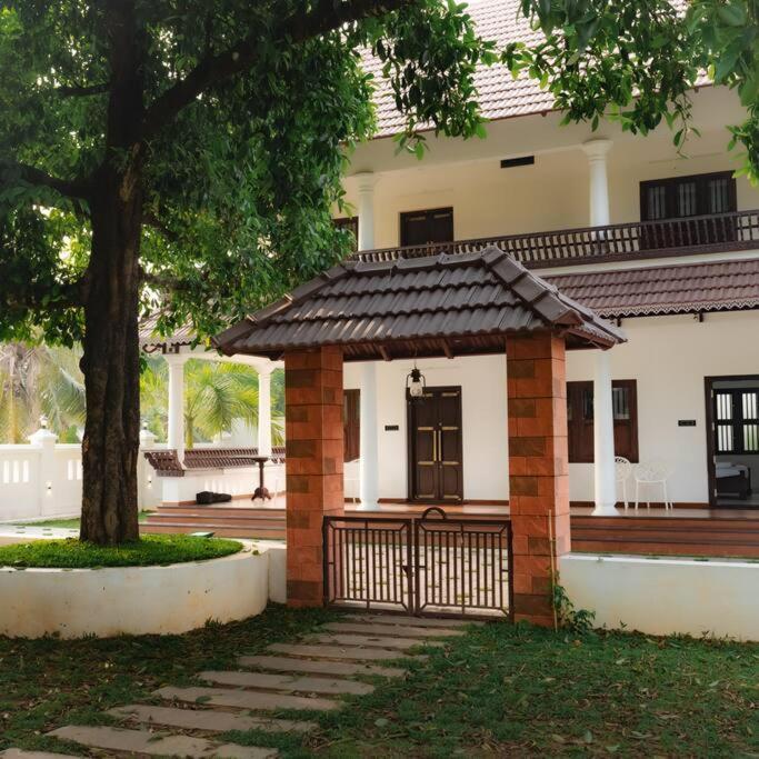 Tamarind Heritage Holiday Home Angamaly Exterior photo