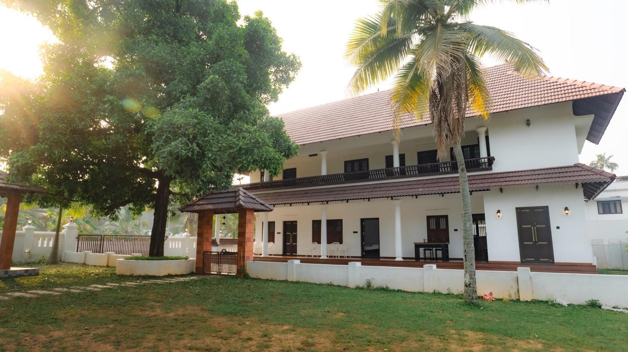 Tamarind Heritage Holiday Home Angamaly Exterior photo