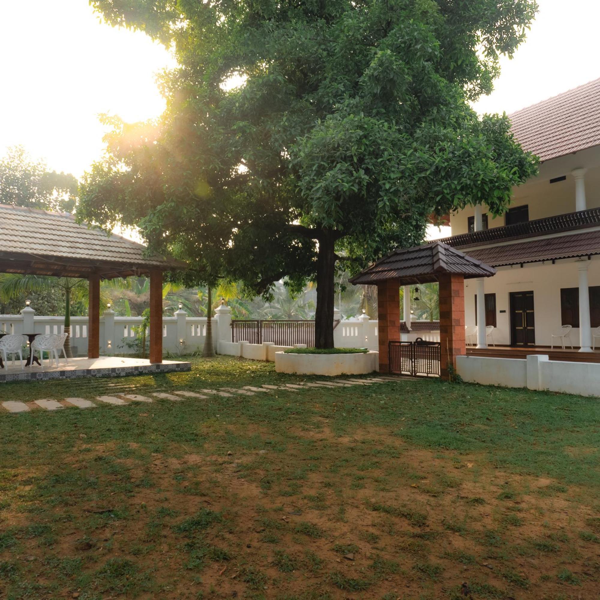 Tamarind Heritage Holiday Home Angamaly Exterior photo