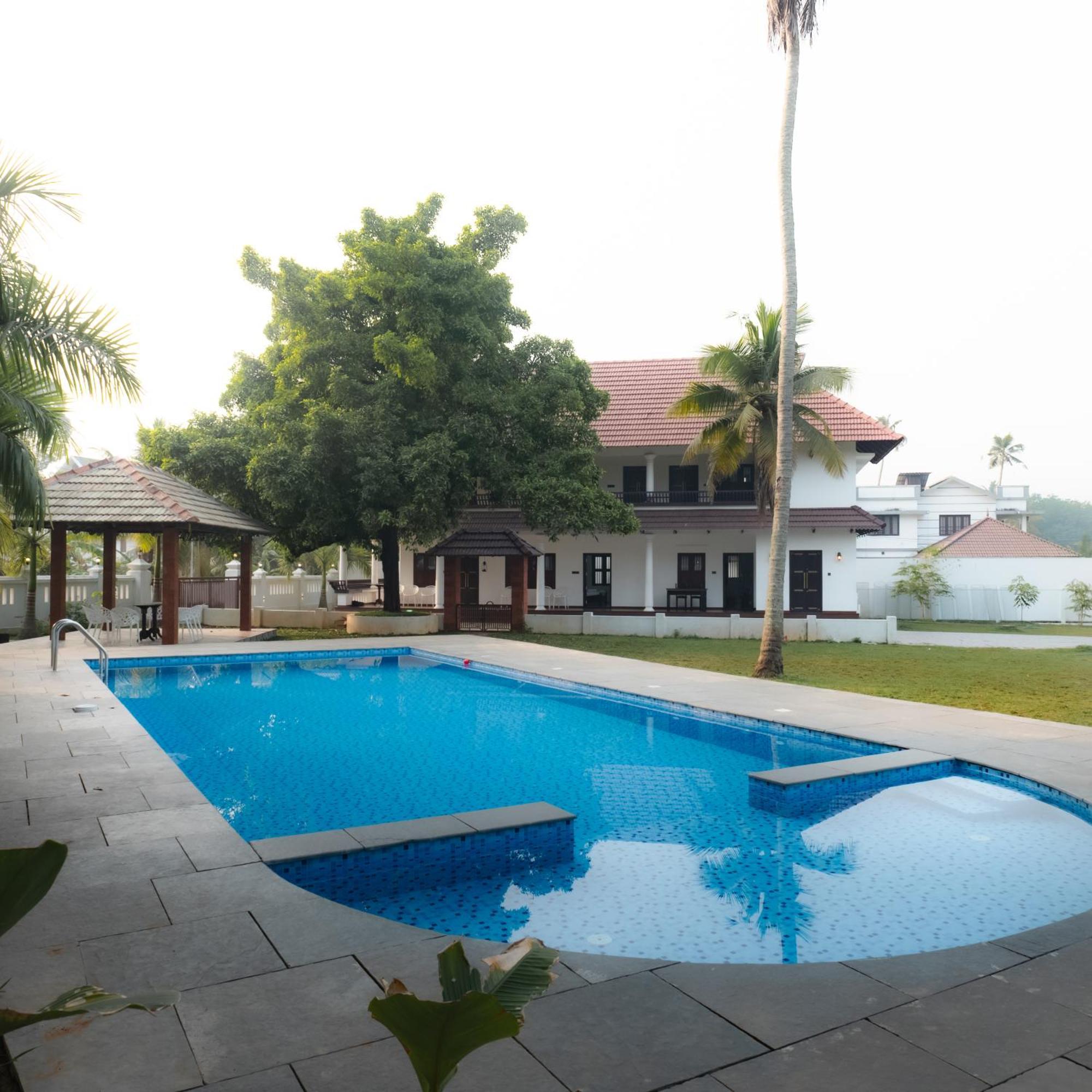 Tamarind Heritage Holiday Home Angamaly Exterior photo