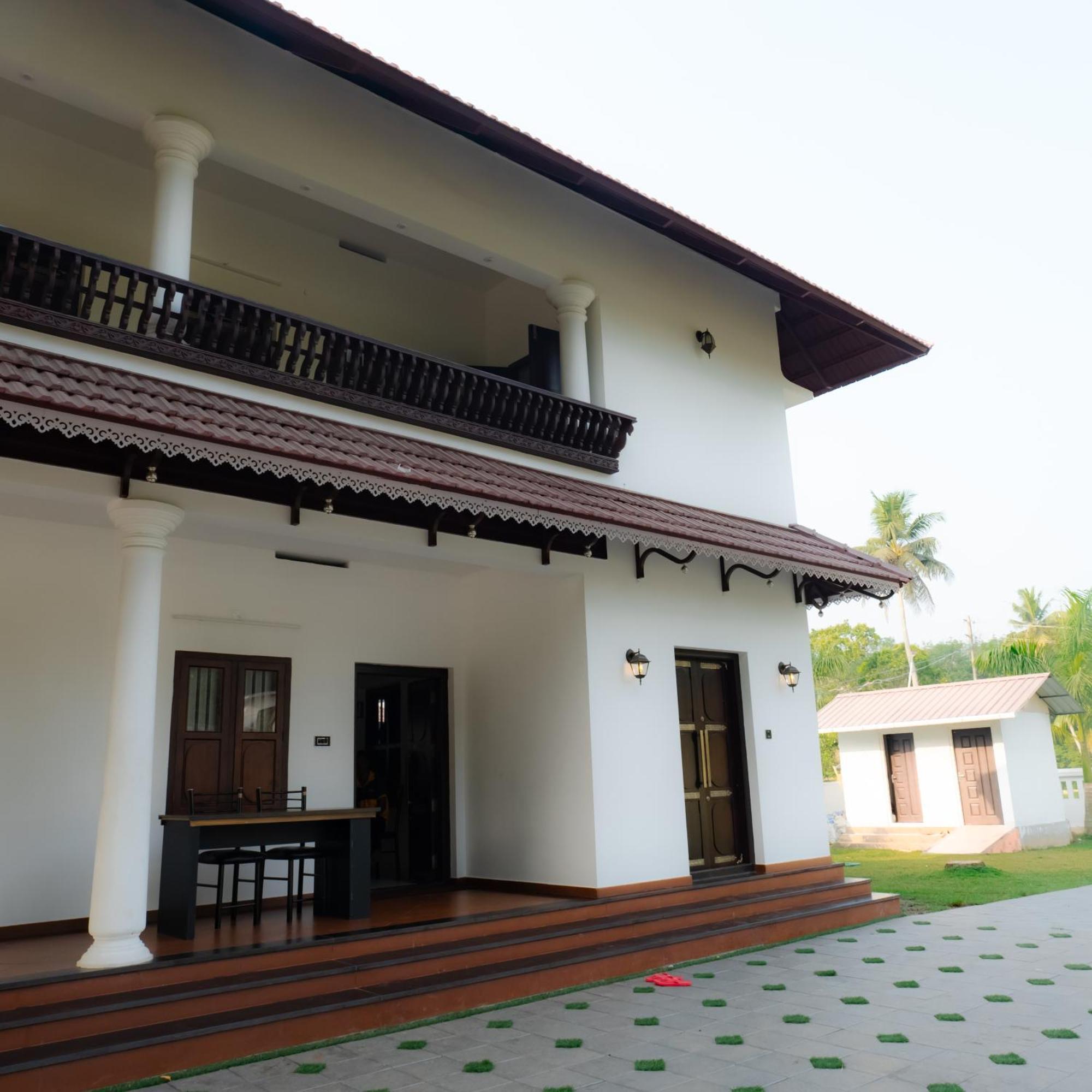 Tamarind Heritage Holiday Home Angamaly Exterior photo